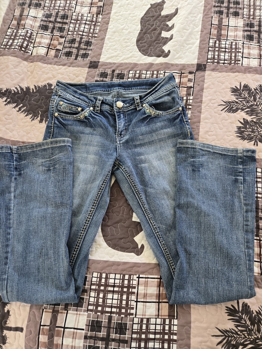 Women's Medium Blue Bootcut Jeans with Stretch